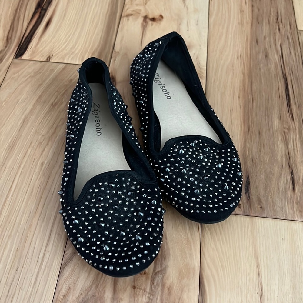 Zigishoho studded and jewels black flats, size 7.5, look brand new